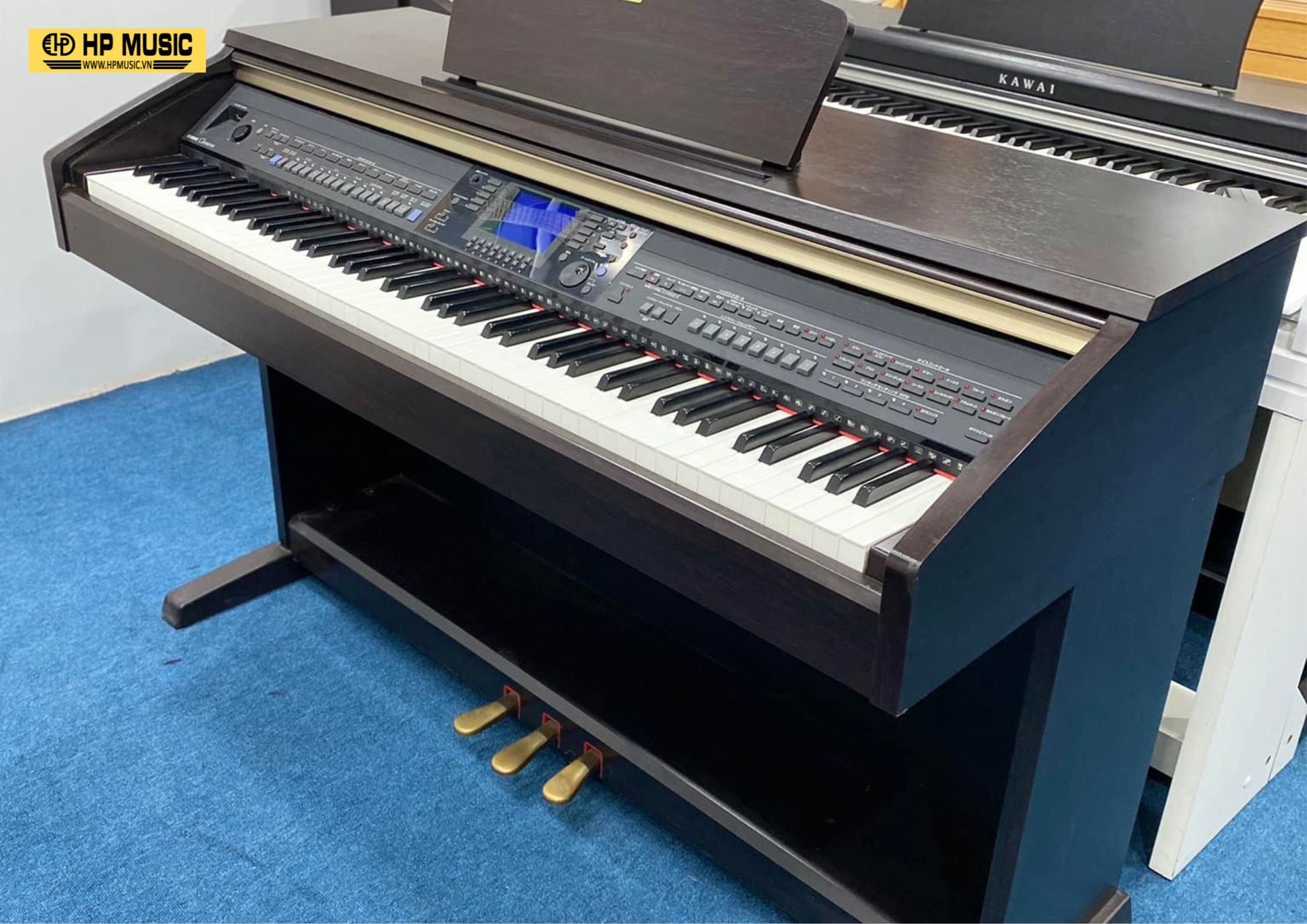 Yamaha CVP401 (4)